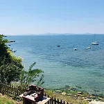 Penthouse Panorama Sea View Apt. アパート ポモリエ
