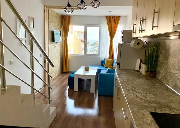 Penthouse Panorama Sea View Apt. Апартамент Поморие