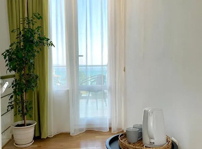 Апартамент Penthouse Panorama Sea View Apt. *