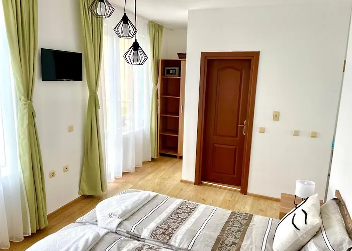 Penthouse Panorama Sea View Apt. Апартамент Поморие