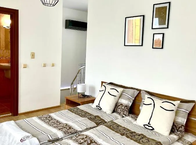 Penthouse Panorama Sea View Apt. Апартамент *