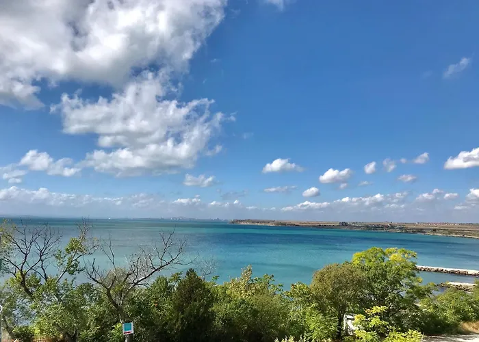 Апартамент Penthouse Panorama Sea View Apt. *